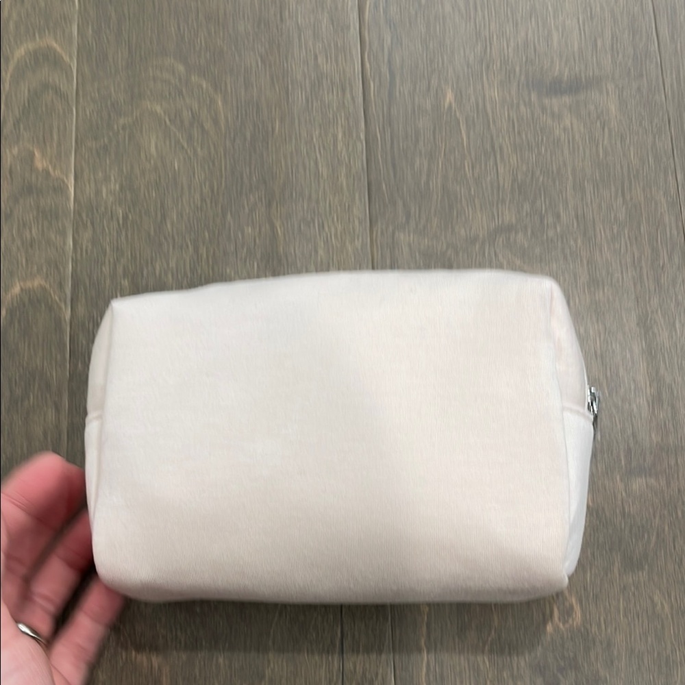 New Dior Beauty light pink Cosmetic Pouch - Picture 4 of 7